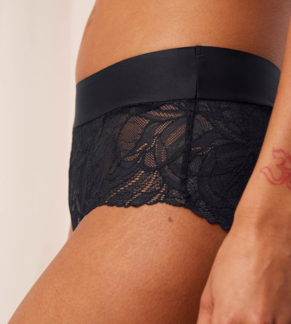 Triumph hipster - Body Make-Up Illusion Lace Shorty R* - Zwart