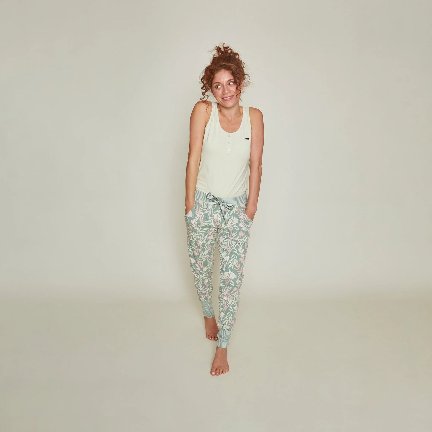 Charlie Choe lange pyjama broek - P55131-38 - Groen bloemen