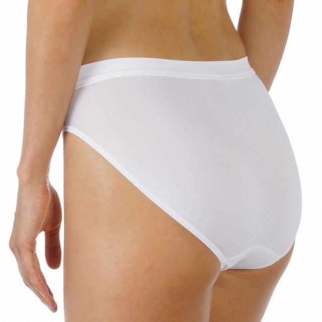 Mey slips emotion 59201