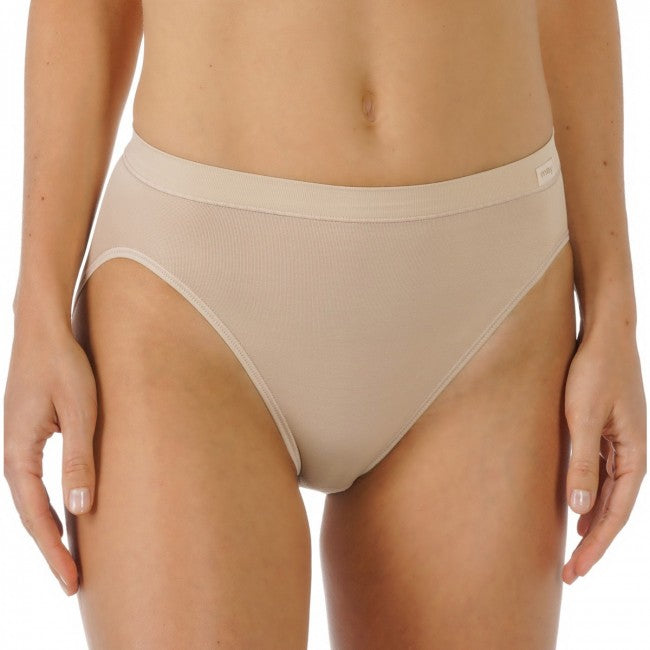 Mey slips emotion 59201