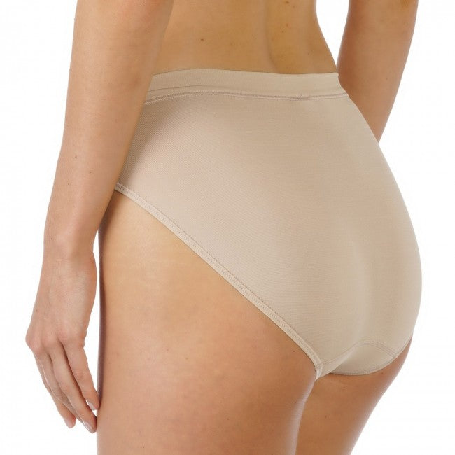 Mey slips emotion 59201