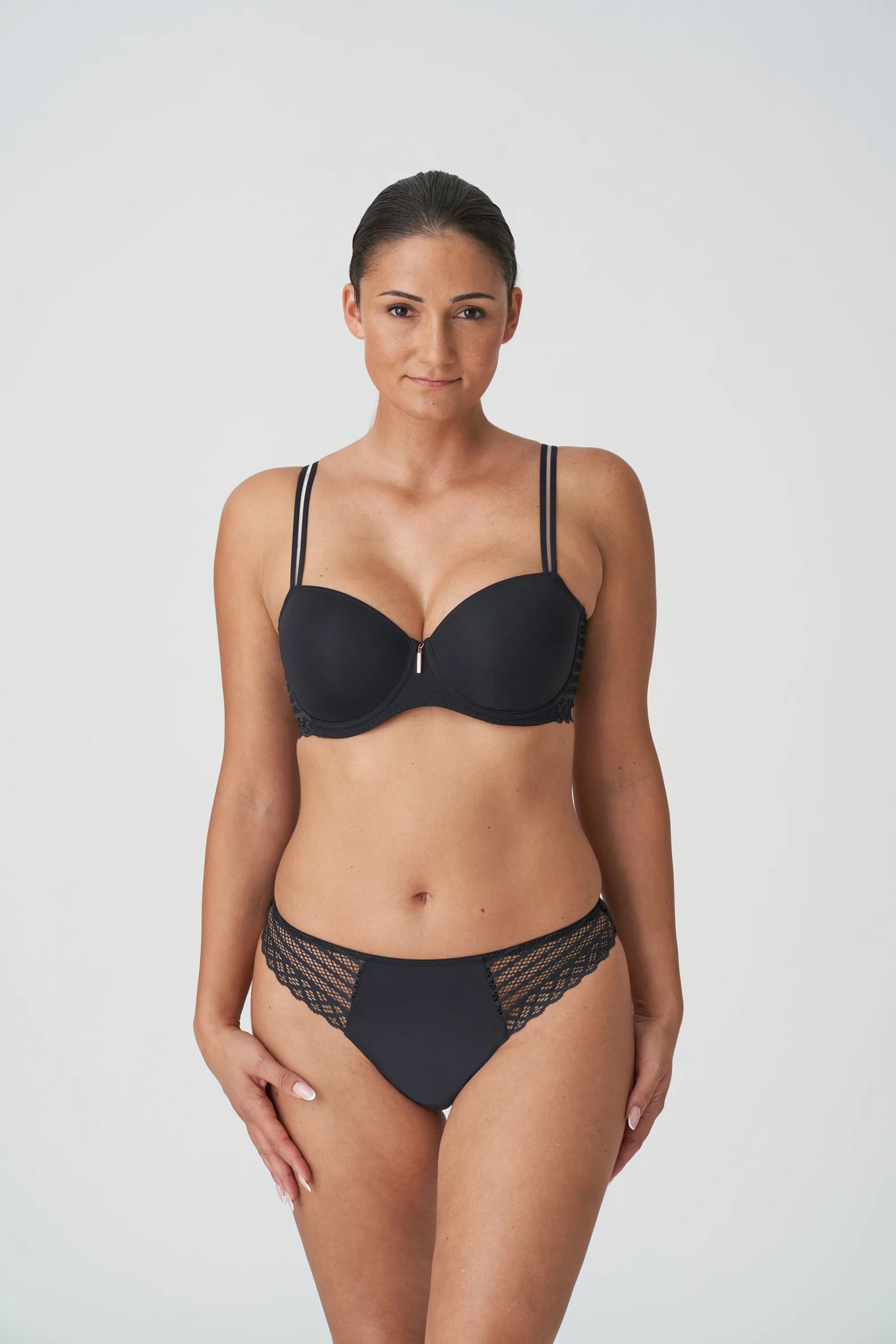 Prima Donna Twist String - East End 0641930 - 2 kleuren