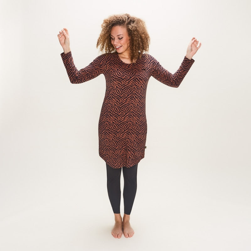 Charlie Choe Dames Nachthemd Bigshirt - U45162-38 - Terra Tijger