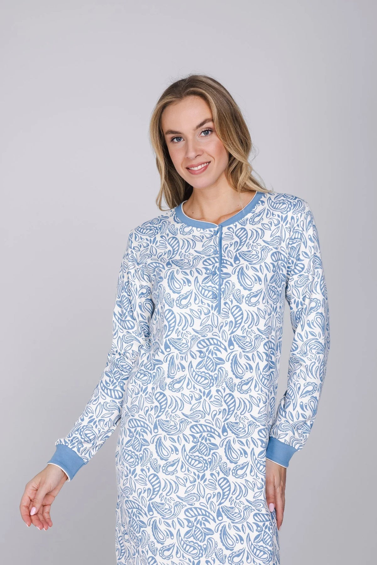Pastunette lang nachthemd met knoopsluiting serie Soft Paisley - 111262-172-1 - Blauw