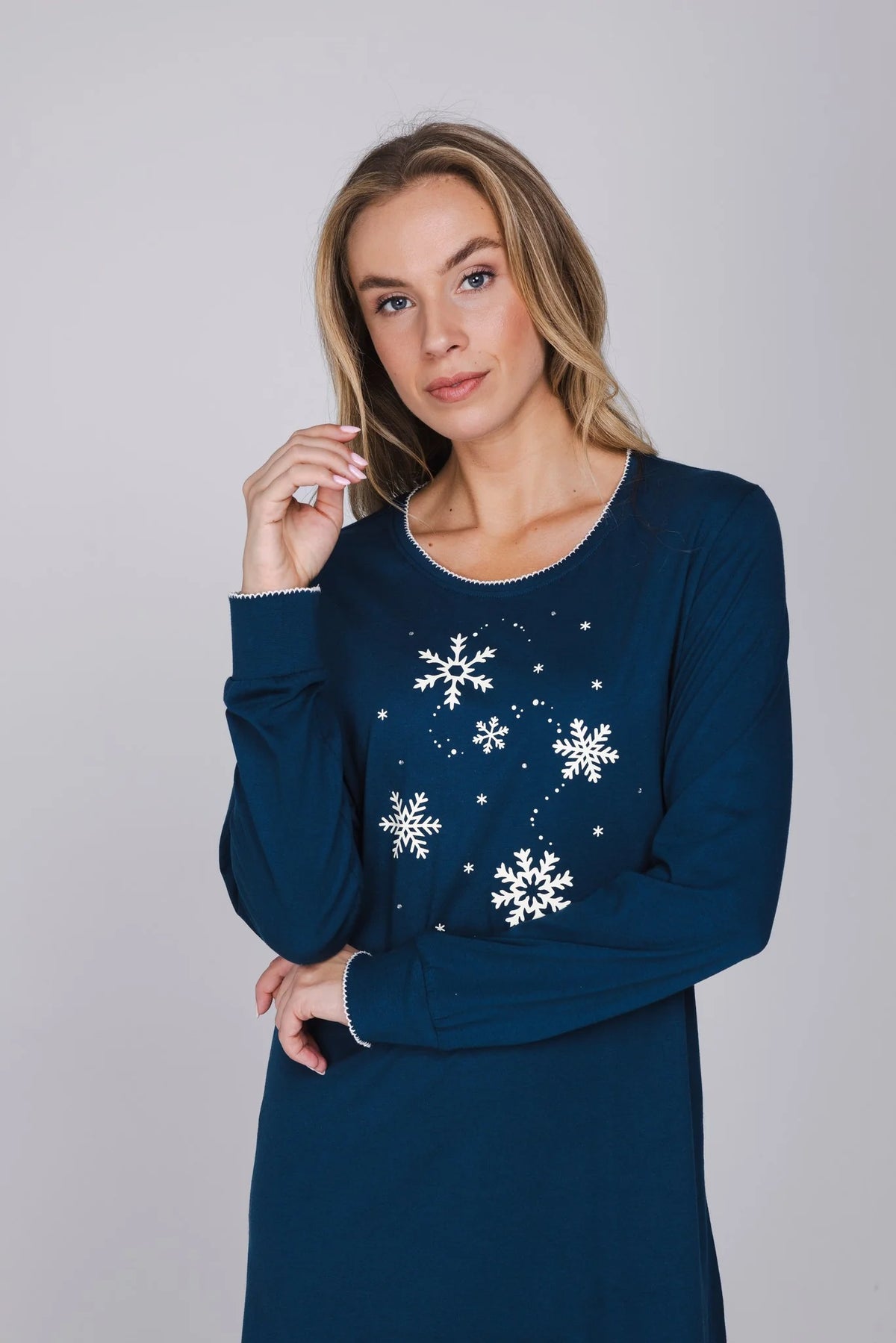 Rebelle nachthemd met boorden serie Snowy Sparkles - 111262-630-1 - Donker Blauw