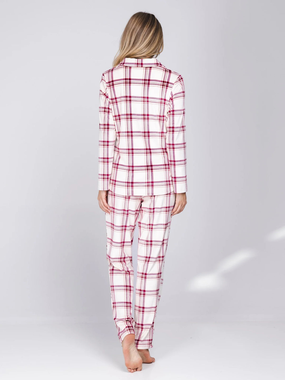 Pastunette warme Pyjama doorknoop - Alpine Creme 121262-102-2 - Donker rood geruit