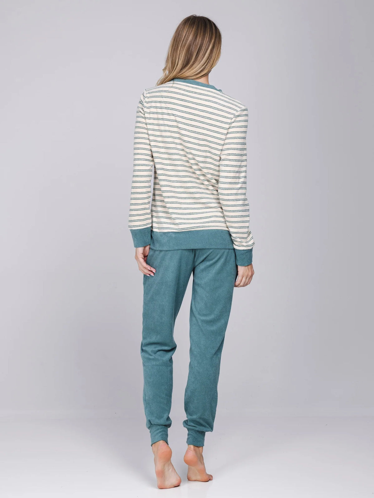 Pastunette Pyjama Badstof met boorden - Nordic Leaf 121262-136-1 - Donker groen