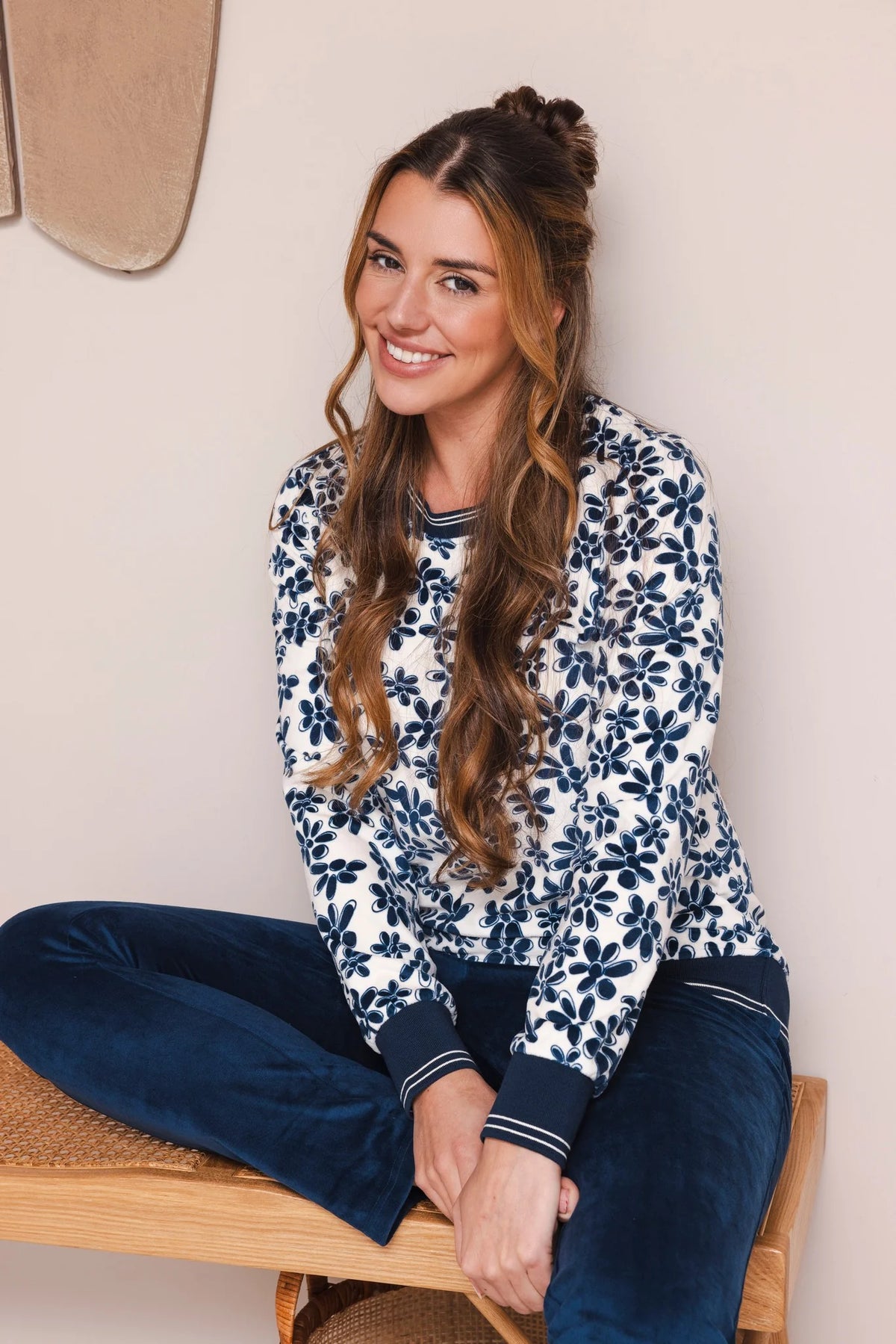 Pastunette warme fleece Pyjama met boorden - Nordic Bloom 121262-152-1 - Donker blauw