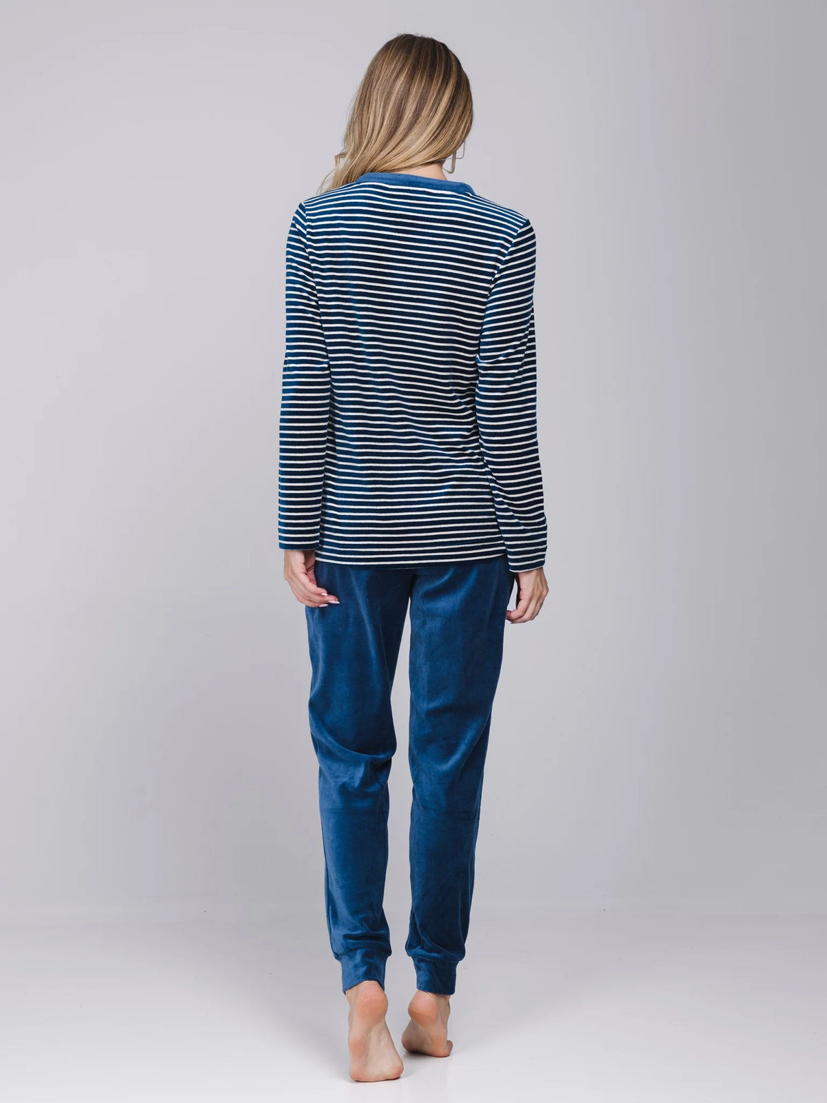 Pastunette Pyjama met boorden van velours - Nordic Bloom 121262-158-1 - Donker blauw