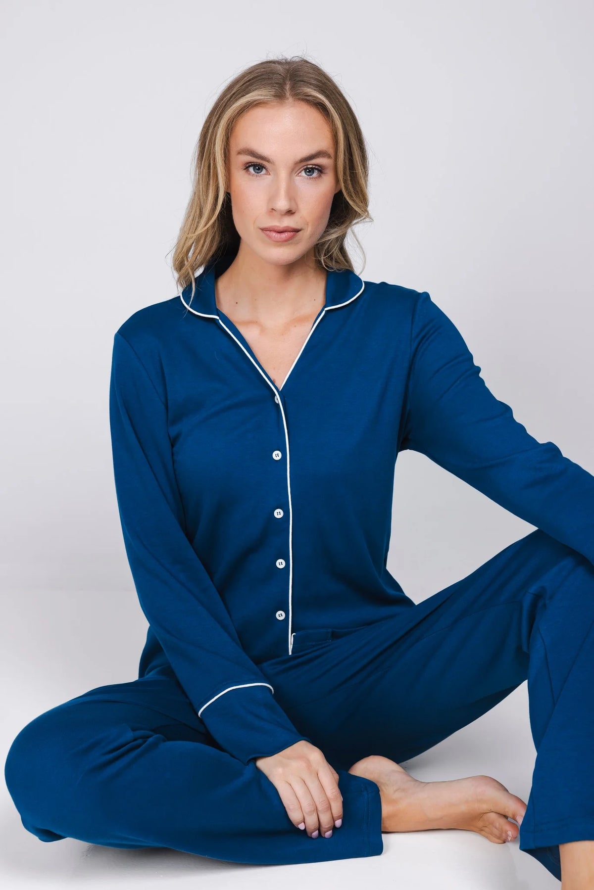 Pastunette Premium doorknoop Pyjama met kraag - Blue Mirage 121262-226-1 - Donker Blauw