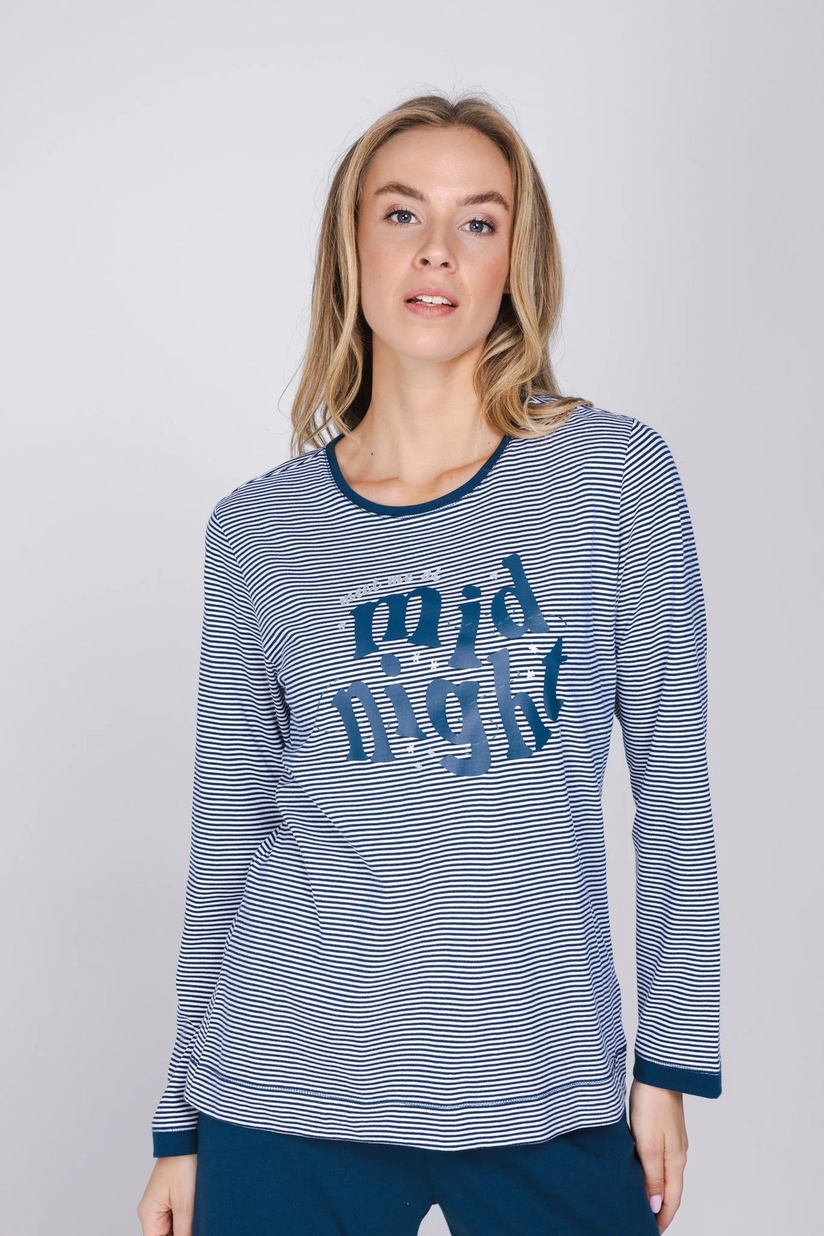 Rebelle Pyjama met boorden serie Snowy Sparkles - 121262-632-1 - Donker Blauw
