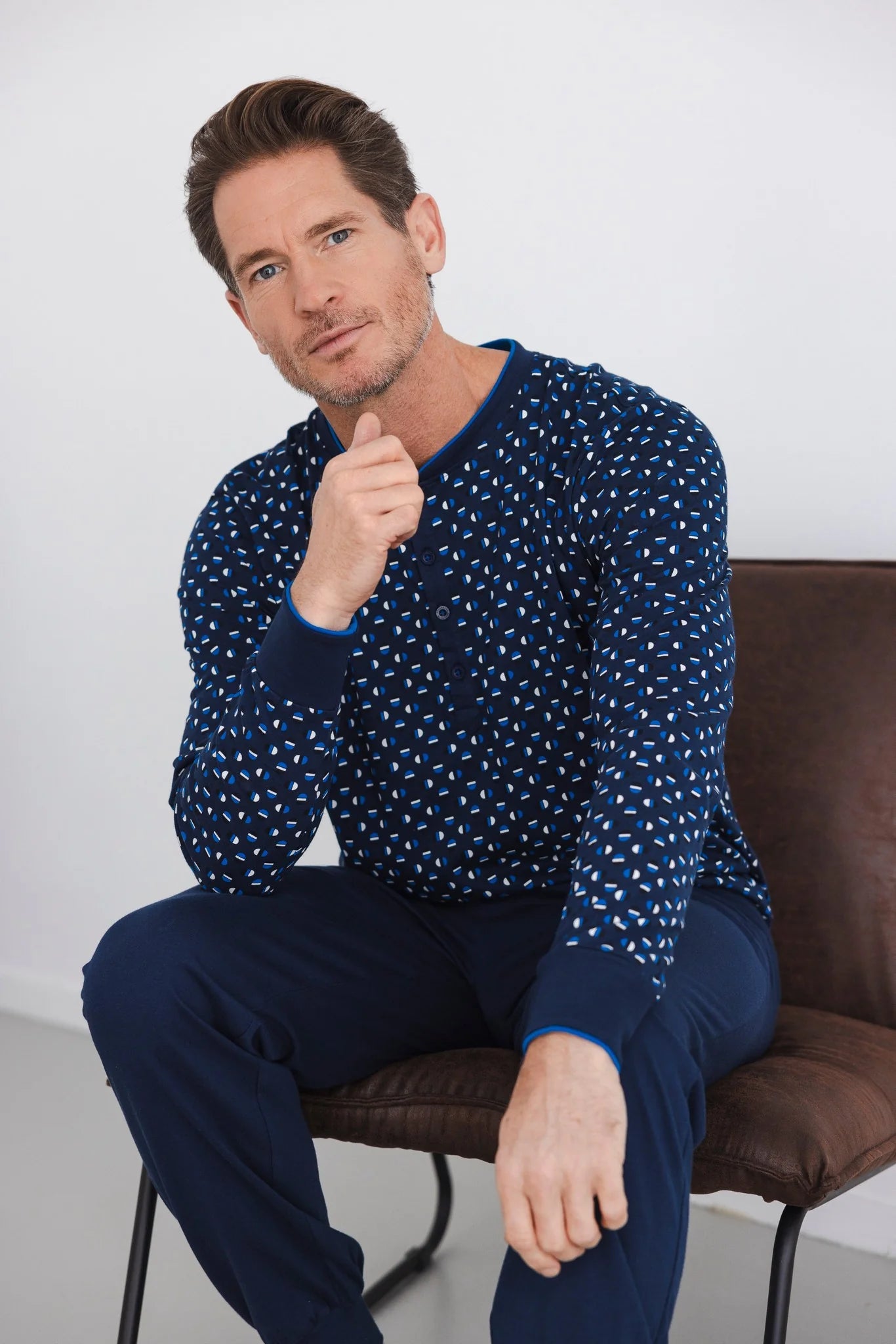 Pastunette heren pyjama met boorden grafische print - Blue Draft 122262-516-1 - Donker blauw