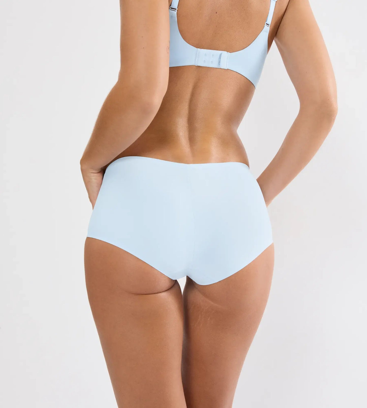 Triumph shorty - Body Make-Up Illusion Shorty EX - 3654 Light blue
