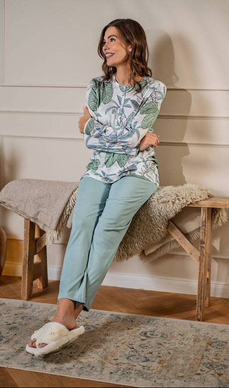 Ringella pyjama met knoopsluiting bladeren motief - 6511230 - Groen