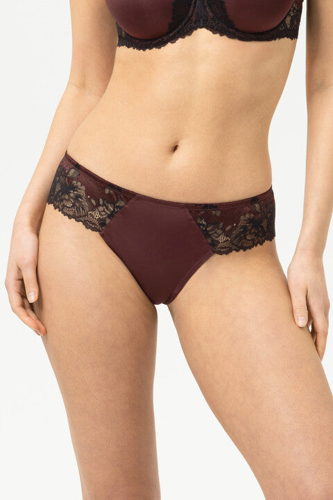 Mey String - Serie Luxurious 79282 - Hot Maroon (1809)