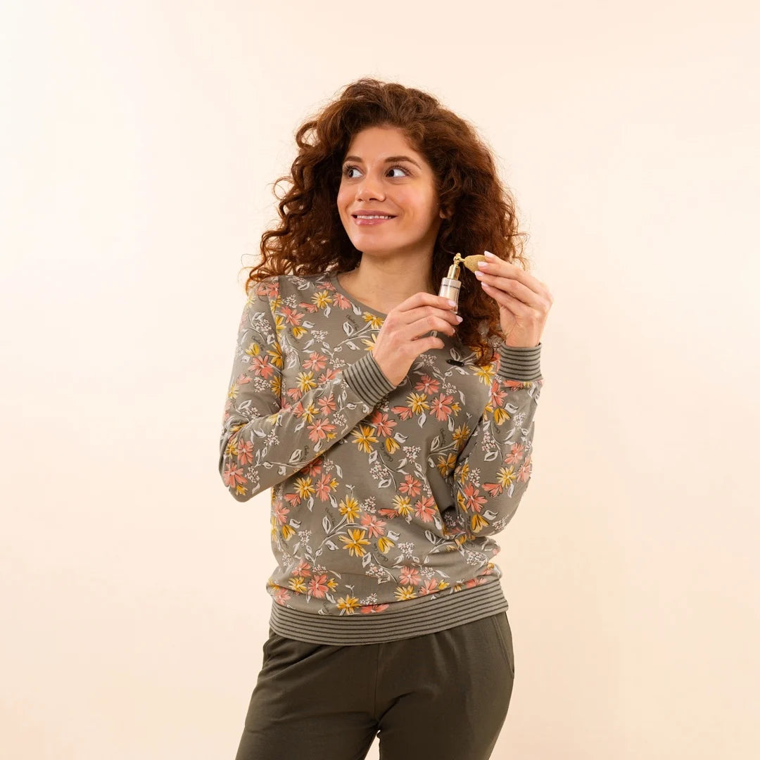 Charlie Choe Dames Pyjama Shirt Pullover - O57101-38 - Groen bloem Faded green