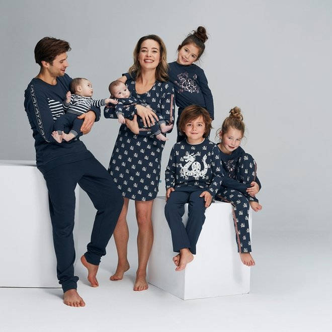 Uitbreiding Sta in plaats daarvan op Snazzy Charlie choe Jongens Pyjama Homewear Set Far Far East - Familie thema –  Rebelle Lingerie